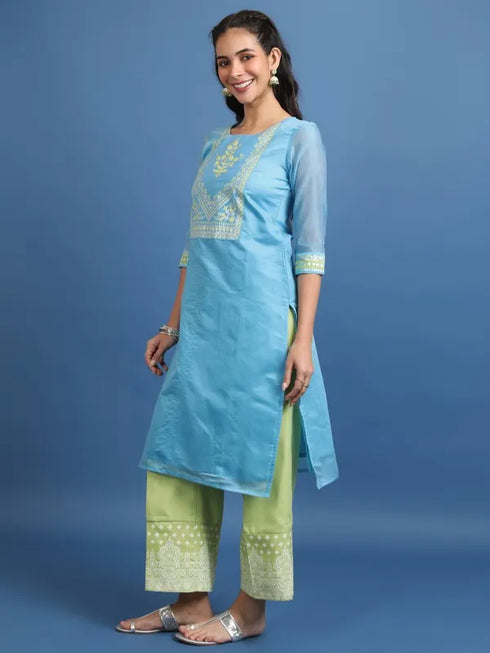 Vasthrlay Women Blue Printed Straight Kurtas